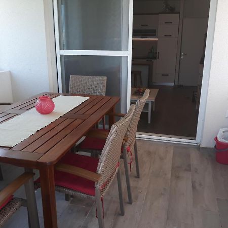 Apartment Antonella Nin Exterior photo